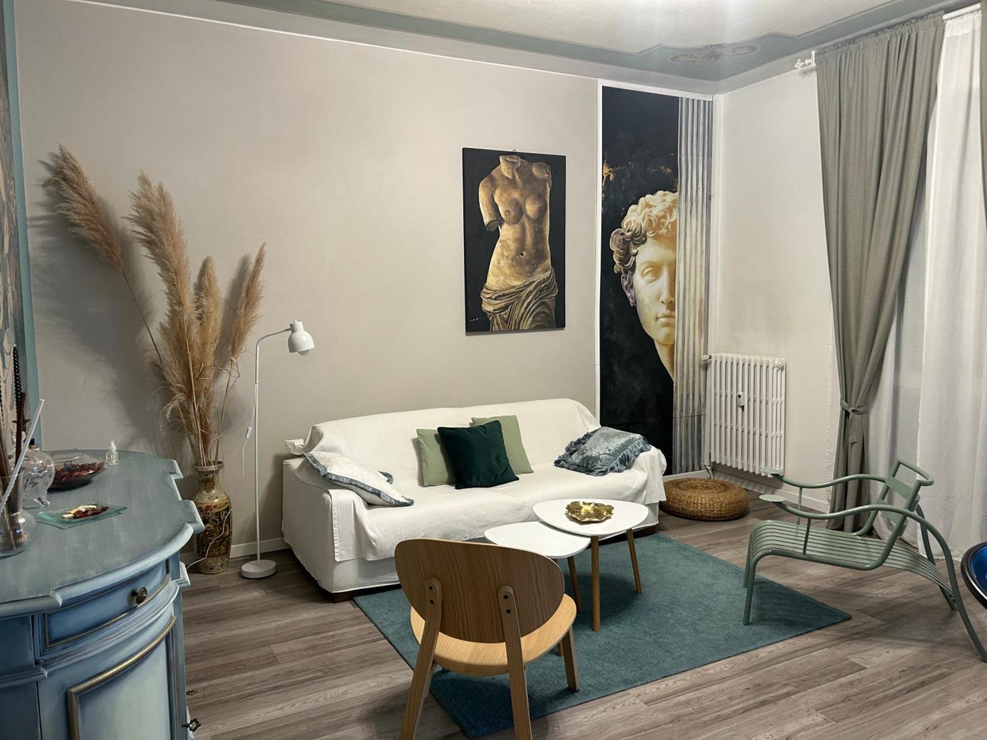 Aurora Flowers - Two Rooms And Free Parking Near Center And Train Station Modena Eksteriør billede